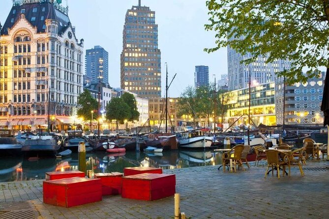 Rotterdam Private Transfer to Rotterdam Airport RTM in Sedan Car - Driver Assistance
