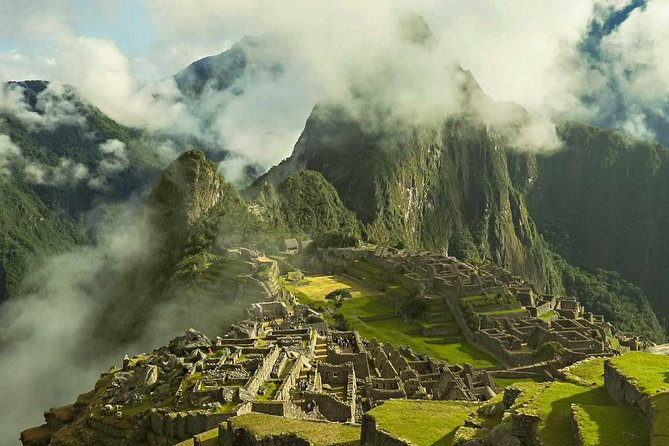 Sacred Valley Connection to Machu Picchu (2 Days) - Booking and Cancellation Policy