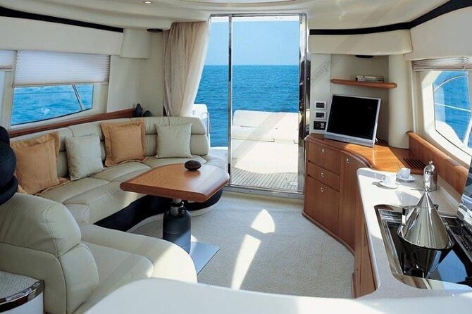Santorini Caldera: Private Flybridge Yacht Experience - Inclusions and Exclusions
