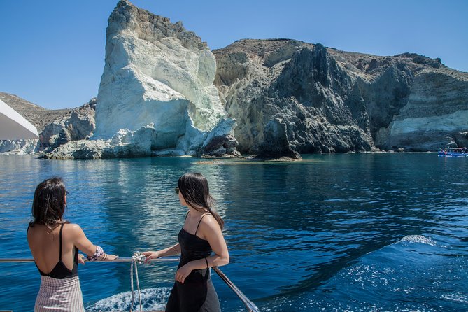 Santorini: Motor Yacht Day Cruise With 5-Course Lunch - Itinerary and Locations