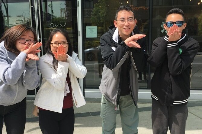 Scavenger Hunt Adventure in Williamsburg by Zombie Scavengers - Accessibility and Participation