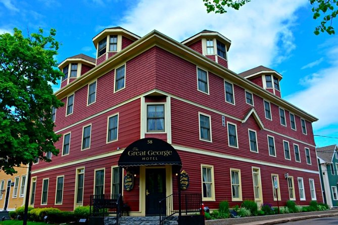 Self-Guided Scavenger Hunt: Birthplace of Confederation - Recommended Fitness Level