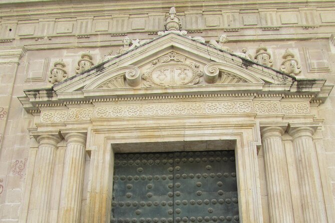 Seville Highlights Tour - Schedule and Accessibility
