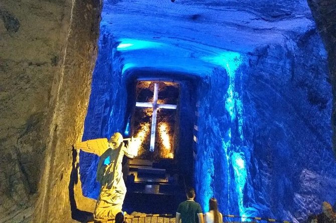 SHARED Tour to the Laguna De Guatavita and Salt Cathedral of Zipaquirá - What to Expect