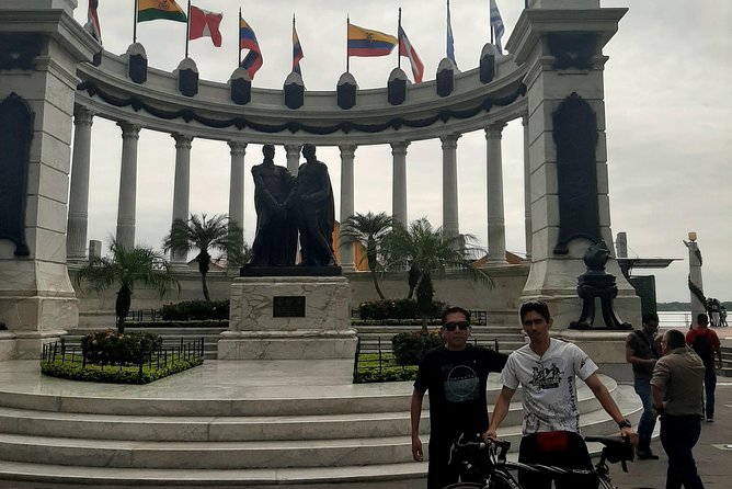 Shared Walking Tour in Guayaquil City - Weather and Attire