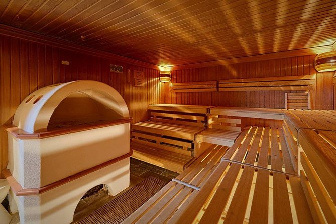 Small-Group Saxon Switzerland NP Easy Tour & Unlimited Thermal Baths - Safety Precautions and Policies