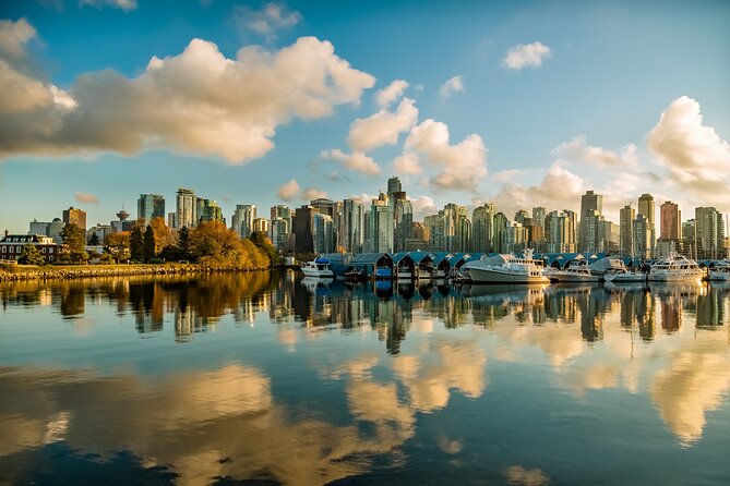 Small-Group Shopping Tour in Vancouver With a Stylist - Group Size and Confirmation