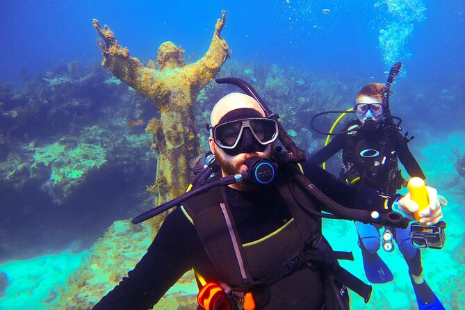 Small - Guided Shallow 2 Tank Dive Experience in Key Largo ALL GEAR INCLUDED - Meeting Point and Pickup