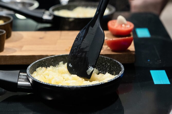 Spanish Omelet Cooking Class and Bottomless Wine Brunch - Class Description