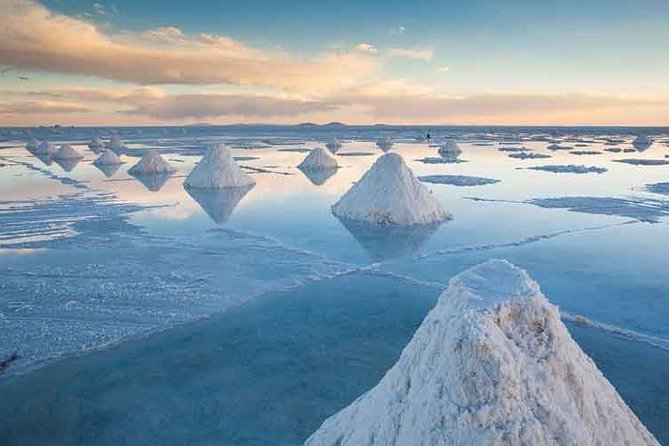 Spectacular Sunset and Stargazing in the Uyuni Salt Flat - Tour Inclusions