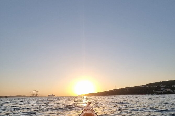Sunset Kayak Tour in Hvar Town, Croatia - Stunning Sunset Scenery