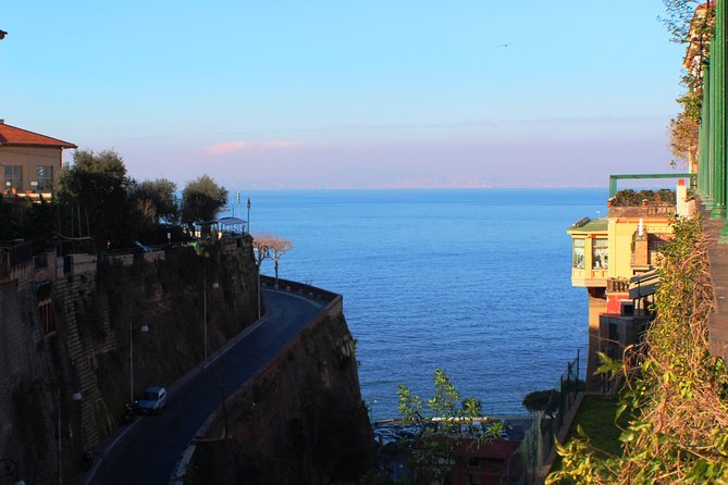 The Best of Campania in 2 Days: Amalfi Coast, Pompeii, Herculaneum & Vesuvius - Climbing Mount Vesuvius