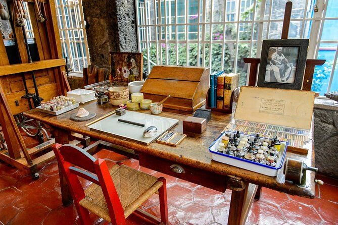 Tickets to the Frida Kahlo Museum - Review Highlights and Themes