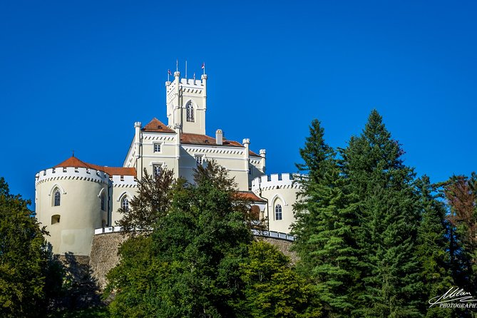 Time Capsule Tour: Neanderthal Museum, Medieval Castle and Titos Birthplace - Visiting House of Marshal Tito