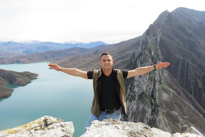 Tirana Walking Tour and Bovilla Lake (3-6 Pax) - Exploring Tirana on Foot