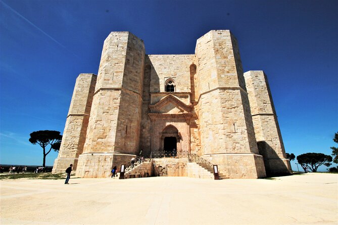 Tour on the via Dei Templari: Trani, Castel Del Monte and Garagnone - Discovering Garagnone