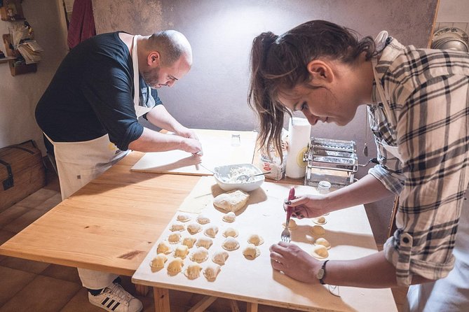 Traditional Home Cooking Experience in Modena - Meeting Point and Schedule