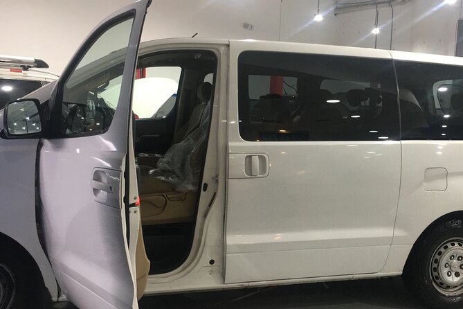Transfer From or to Airport Mariscal Sucre (One Way) - Accessibility and Participation
