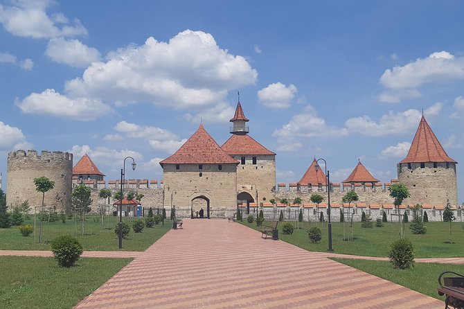 Transnistria - Discover Soviet Style and Inspiration - Experiencing the Local Cuisine and Culture