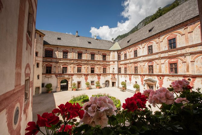 Tratzberg Castle – Audio Play Guide - Dining at Schlosswirt Tratzberg