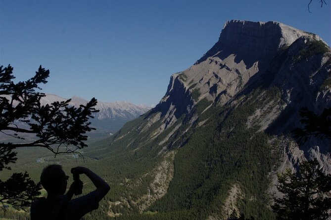 Tunnel Mountain Trail: a Smartphone Audio Nature Tour - Downloading and Scheduling