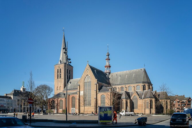 Turnhout Scavenger Hunt: Smartphone Guide and Game  - Flanders - Key Landmarks and Attractions