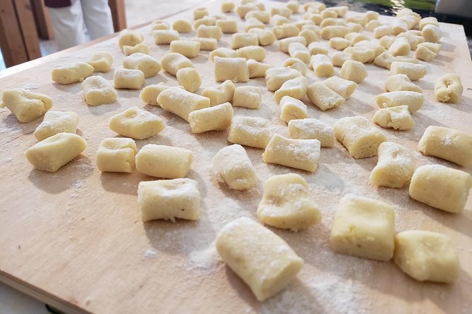 Umbria Traditional Cooking Class in Assisi Countryside - Meeting and Logistics