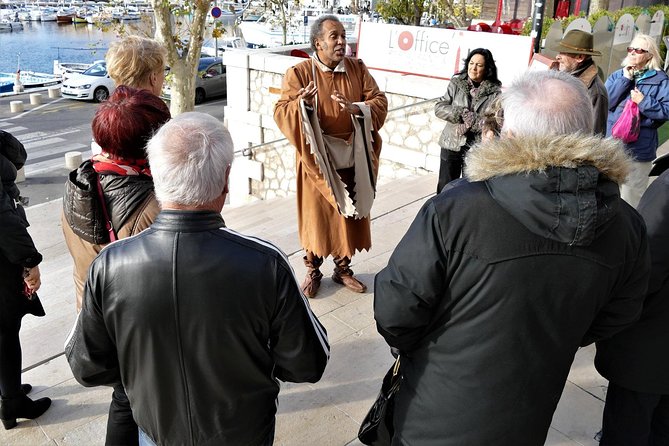 Visit of La Ciotat: Humorous Instructive Old Center - Meeting Point and Pickup