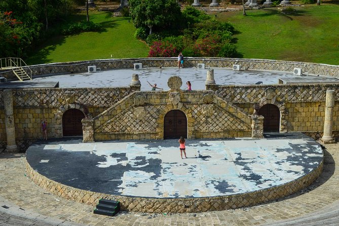 Visit to Altos De Chavón - Accessibility and Participation Details
