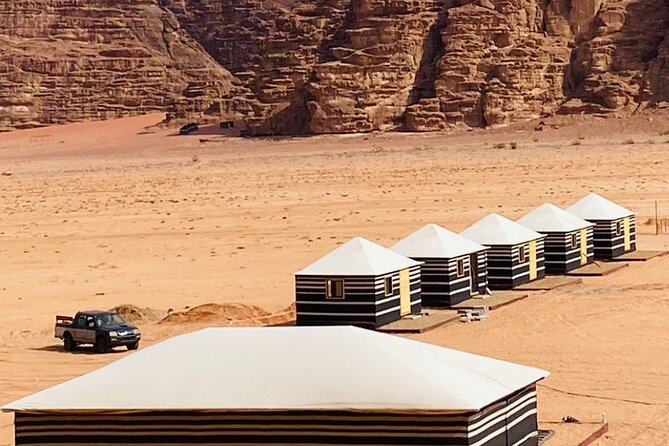 Wadi Rum Overnight Jeeptour - 1 Day/ 1 Night - Transportation and Sleeping Arrangements