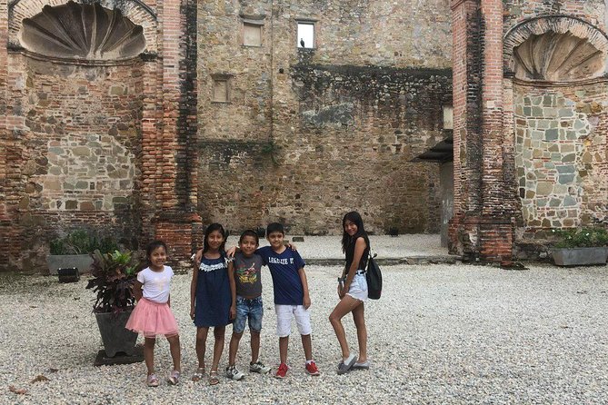 Walking Tour in Casco Antiguo! - Getting to the Meeting Point