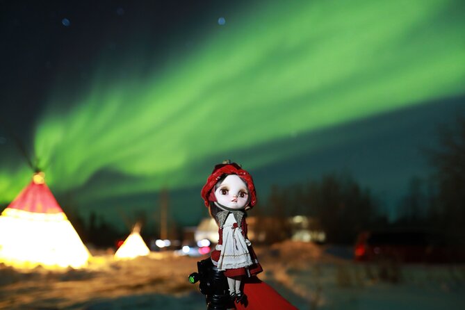 Yellowknife Aurora Viewing at Aurora Lodge + Aurora Hunting - Knowledgeable Guides and Photography Services