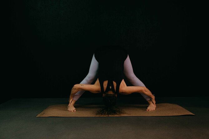 Yoga & Tea to the Sound of the Portuguese Guitar - Immerse in the Local Culture