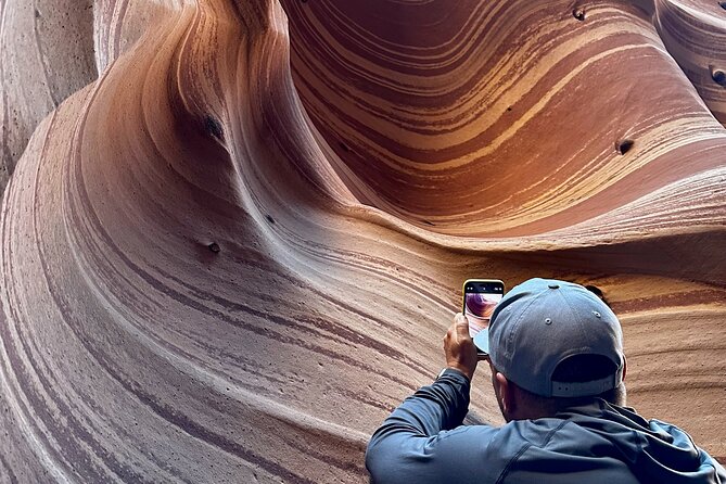 Zebra Slot Canyon Hiking Tour in Escalante - Navigating the Slot Canyon