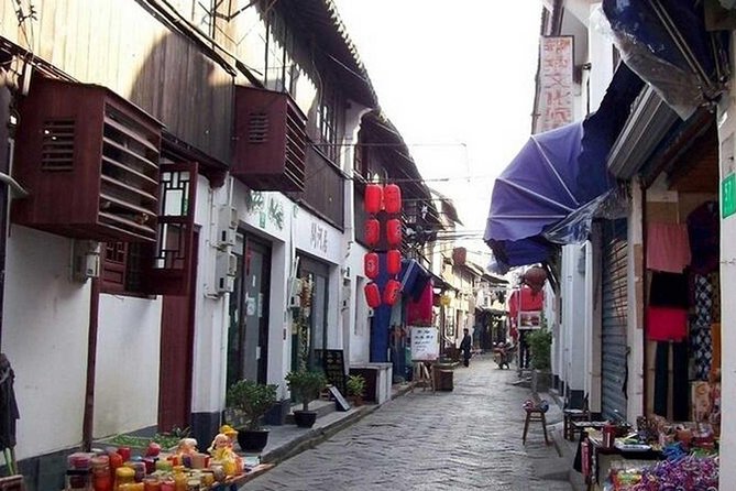 Zhujiajiao Ancient Town and Night Luxury Cruise Tour in Shanghai - Tour Experience and Feedback