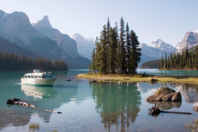 5.5-Hour Jasper Wildlife and Waterfalls Tour With Maligne Lake Cruise From Jasper - Good To Know