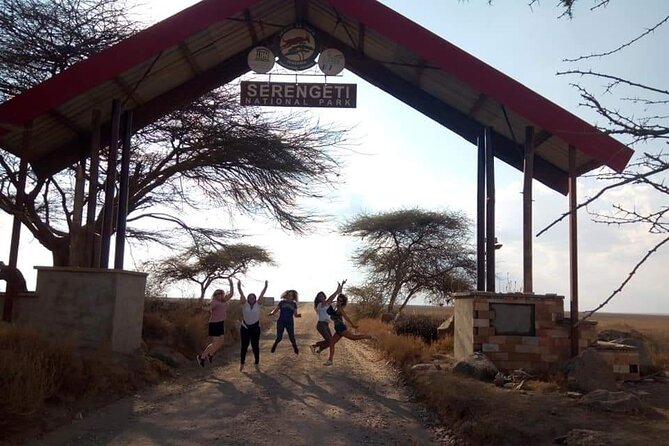 5 Days Safari Tour Itinerary: Delight With Luxury Safaris in 3 National Parks - Tour Overview