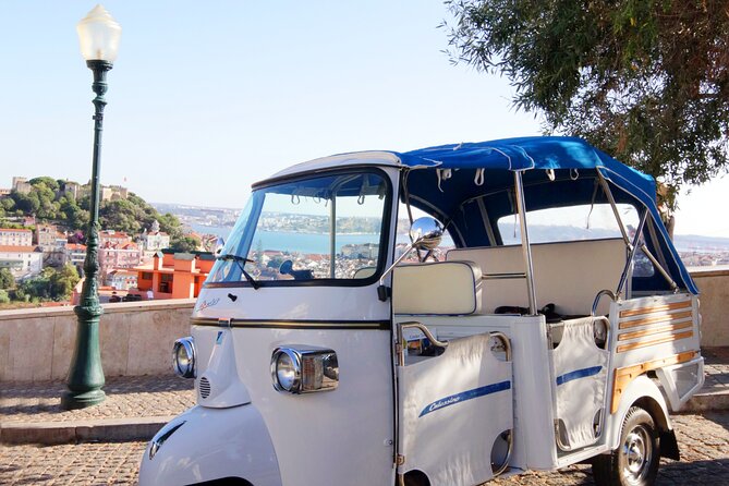 1 Hour Historical Private Tour of Lisbon by Tuk Tuk - Traveler Experiences
