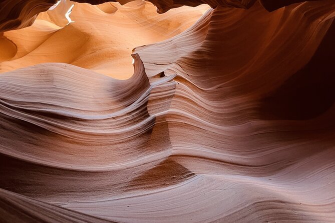 2-Day Upper Antelope Canyon and Grand Canyon National Park Tour - Exploring Upper Antelope Canyon