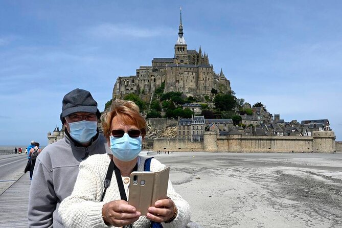 2-Hour Guided Walking Tour of the Mont Saint Michel - Guide Expertise