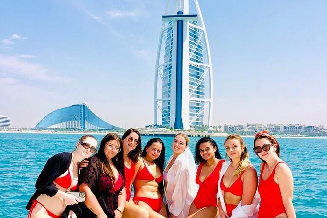 2 Hours Dubai Marina 50ft Private Luxury Yacht Sightseeing Tour - Yacht Features