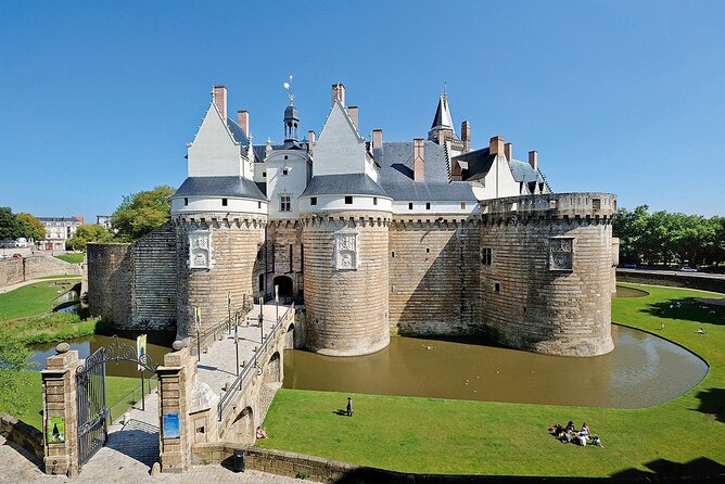 5 DAYS 4 NIGHTS - Wine, Dine & History Tours Bretagne - Booking Details