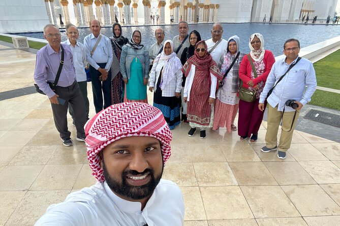 Abu Dhabi City Tour With Grand Mosque Trip for Solo/Family - International Buffet Lunch