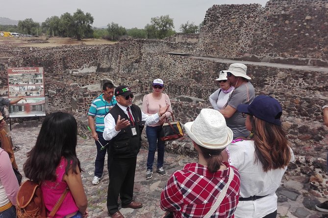 Acolman-Teotihuacán-Plaza of the Three Cultures- Craft Workshop - Acolman and Teotihuacan