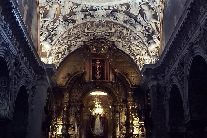 Alcazar, Cathedral And Santa Cruz Private Tour - Participation