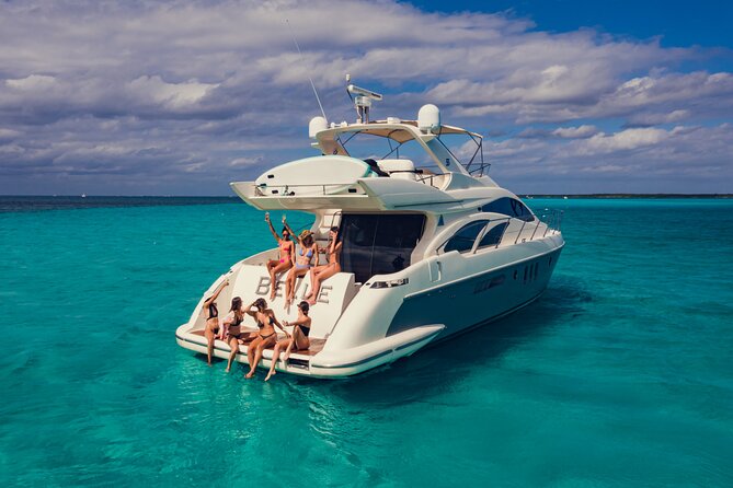 All Inclusive Cancun: Aboard the Luxury Yacht 58 Azimut - Yacht Features
