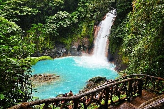 Arenal La Fortuna Tour: Park + Hanging Bridges + Thermal Waters - Relaxing Thermal Waters