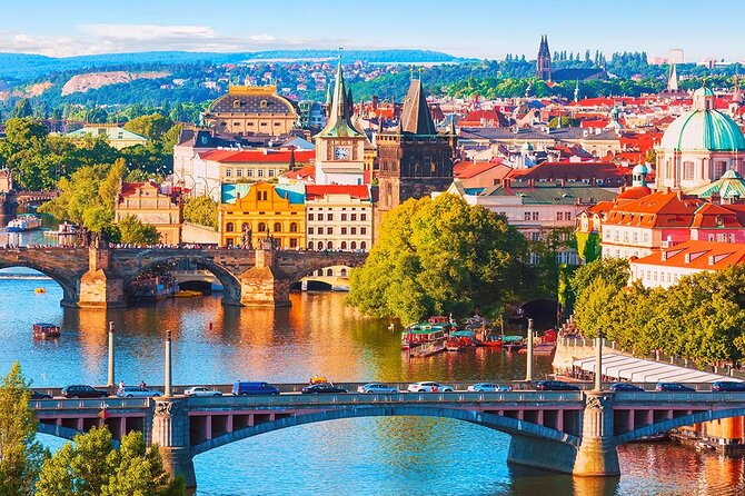 Arrival Private Transfer From Prague Airport PRG to Prague City in Car/Van - About the Provider