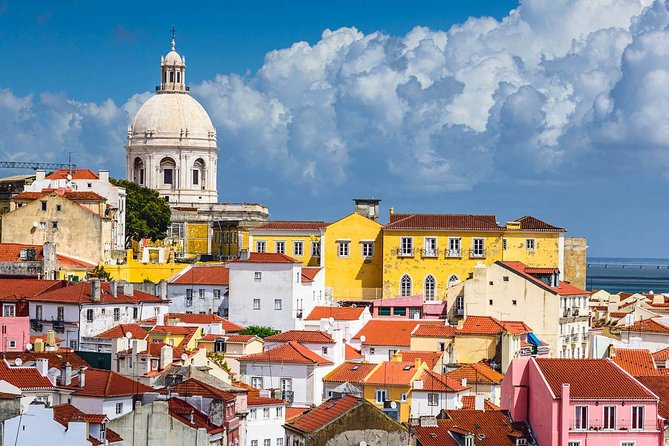 Arrival Transfer: Lisbon Airport LIS to Lisbon in Luxury Van - Service Availability