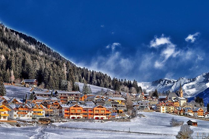 Arrival Transfer: Lyon Airport LYS to Courchevel in Luxury Van - Bottled Water Provided